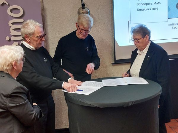 Ondertekening overeenkomst